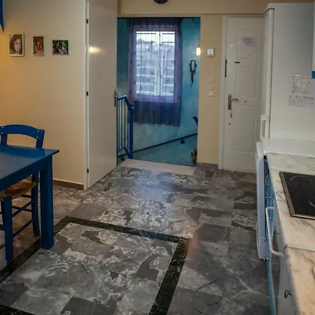 Apartment 3 Bds-5min. Walk To The Tolo